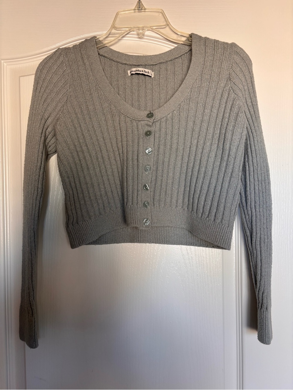 Abercrombie & Fitch ribbed Cropped knit Cardigan Gray Women’s Size Small